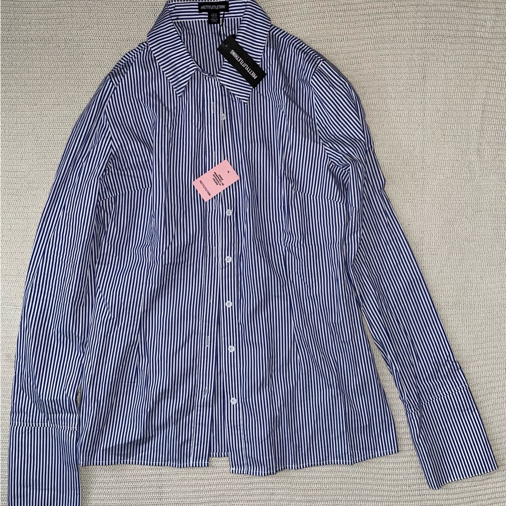 PrettyLittleThing Collard Smart-Casual White & Blue Pinstripe Woven Fitted Shirt